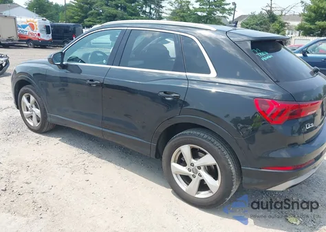 2020 Audi Q3 Premium 45 Tfsi Quattro Tiptronic из США, поврежденный, VIN WA1AECF31L1025961